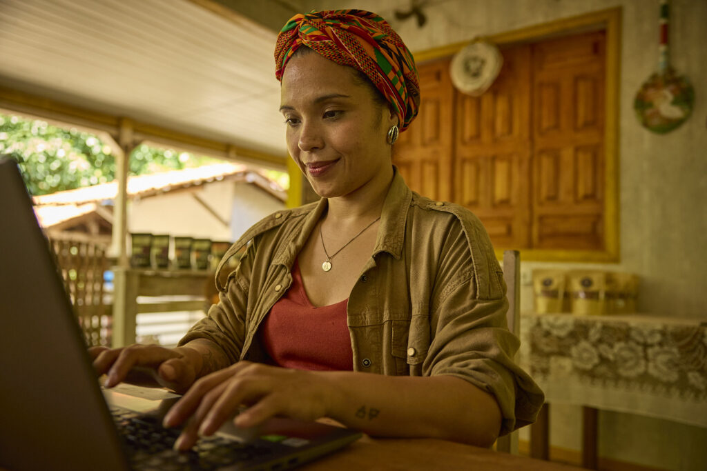 Credito_-Hanna-Vadasz_Cacauare-1024x683 Google Workspace Celebra Empreendedorismo Brasileiro com Campanha Inédita: "5/10 - 5 Regiões, 10 Histórias"